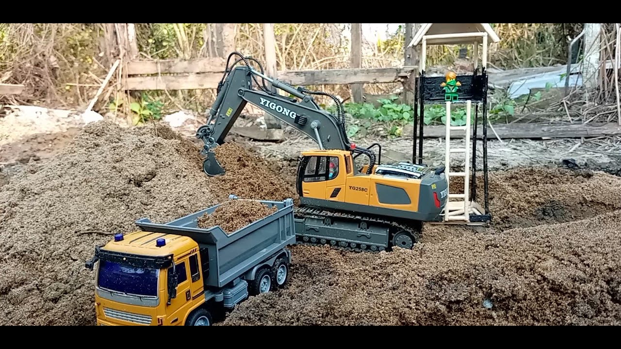 RC Excavator